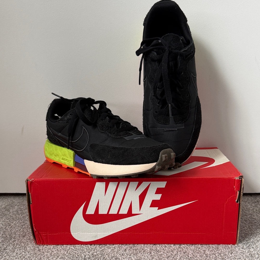 Women’s Nike Fontanka Waffle Sneakers
